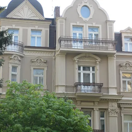 Apartment Sadova Karlovy Vary Exterior photo